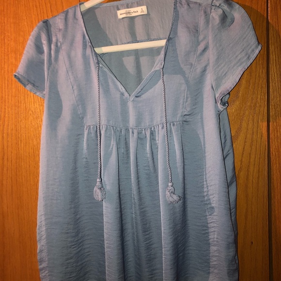 Abercrombie and Fitch blue top - Picture 1 of 4